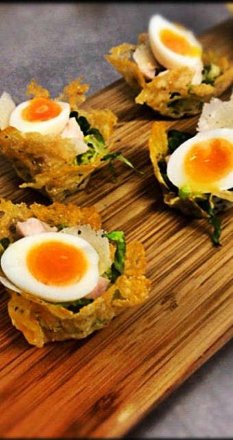 Left Parallax Background Element